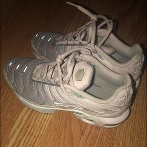 Air Max Tn, US size kids 5.5